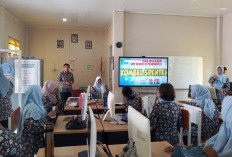 Kelompok Belajar Guru SMPN 10 Prabumulih Manfaatkan TV Platform