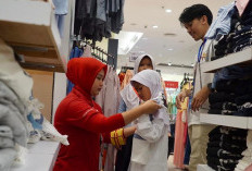 Sentuhan Hangat PHR Zona 4: Anak Yatim Prabumulih Sumringah Pilih Baju Lebaran Impian