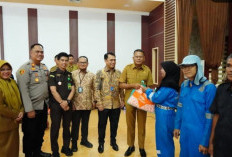 Ratusan Petugas Kebersihan Terima Sembako, Wako Prabumulih Apresiasi BNI