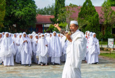 Bekali Siswa Pengetahuan Tentang Manasik Umroh 