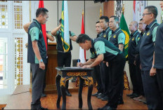 Cari Atlet Potensial, Ratu Dewa Melantik Pengurus Bulutangkis Korpri Palembang