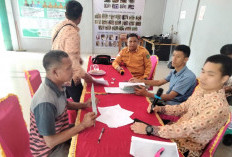 Pemdes Kemang Tanduk Serahkan Ratusan Sertifikat PTSL, Sempat Numpuk di BPN Prabumulih