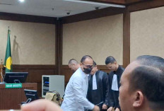 Eks Pejabat Pajak Rafael Alun Trisambodo Dituntut 14 Tahun