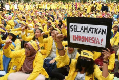 BEM UI dan UIN Demo di DPR: Kritik Reshuffle Kabinet dan Tuntut Penuntasan HAM