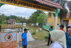 Sekolah Terendam Banjir, Dua SD di Payuputat Prabumulih Terapkan Pembelajaran Daring