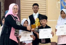 Keren, M Zavier Arafik Siswa SIT Islahul Ummah Prabumulih Raih Juara 1 Spelling Bee