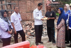 Pemkot Bantu Uang Rp 10 Juta; Korban Kebakaran di Kelurahan Cambai 