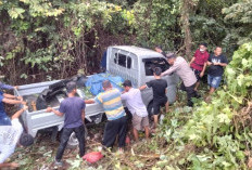 Pick Up Terjun ke Jurang di Jalur Prabumulih–Baturaja, Lalu Lintas Lumpuh Sementara