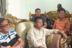 Pulang Usai Retreat di Magelang, Wako Prabumulih Disambut Keluarga dan OPD di Rumah Dinas 