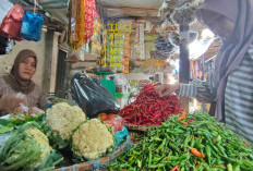 Harga Cabe di Kota Prabumulih Naik, Telur Bertahan 