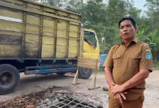 Kades Tebedak I Minta Perbaikan Jalan Poros Penghubung Empat Kabupaten yang Kian Memprihatinkan