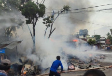 Kebakaran Kios di Depan Stasiun Lubuklinggau Akibat Ledakan Kompor