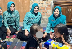 Dipimpin Hj Linda Arlan, TP PKK Prabumulih Langsung Action: Kunjungi PAUD hingga Bantu Warga Sakit