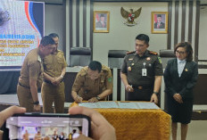 12 Kades Prabumulih - Kejari Teken MOU, Kajari Pesan Jangan Jadi Tameng, PJ Wako: Ikuti Aturan!