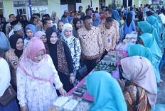 Buka Pasar Takjil Kelurahan Mabes, Wako Prabumulih Cak Arlan Borong Takjil: Minta Digelar Satu Minggu 
