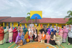Kartini Modern, Guru SMPN 3 Prabumulih Semarakkan Hari Kartini 