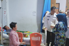 Peduli Sesama, Bupati Muara Enim Salurkan Bantuan untuk Keluarga Pasien dan Karyawan RSUD