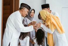 Jangan Diabaikan Jika Tak Ingin Menyesal! Ini 6 Adab Memuliakan Orang Tua Menurut Islam, Anak Harus Tahu