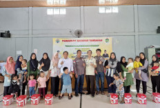 Prioritaskan Gizi Ibu dan Anak, Desa Kemang Tanduk Gencarkan Program Cegah Stunting - Salurkan PMT