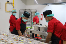 BGN Pastikan Anggaran Rp10 Ribu Per Porsi Program MBG Cukup untuk Menu Bergizi dengan Ayam dan Telur
