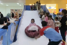 The Snow Playground Wahana Favorit Akhir Pekan Warga Prabumulih 