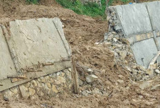 Belum Selesai Dibangun, Dinding Talud di RS Sriwijaya Jebol