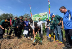 Paskas Prabumulih Tanam Pohon, Jaga Alam untuk Masa Depan