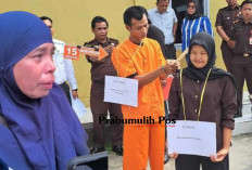 Tangis Seorang Ibu di Tengah Reka Adegan: Anakku Tak Kembali, Masa Depan Adiknya Masih Panjang