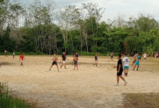 Pembinaan Olahraga Pemuda, Desa Sinar Rambang Gelar Latihan Sepak Bola