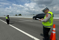 Mobil Dinas Pemkab OKU Alami Kecelakaan di Tol Indraprabu, Tiga Penumpang Luka-Luka