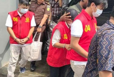 3 Oknum ASN Pajak Tersangka Kasus Korupsi Kucing-Kucingan Jalani Tahap II di Kejari Palembang