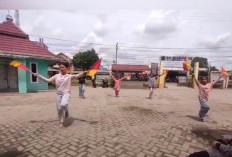  Siswa SDN 56 Prabumulih Latihan Menari Lagu Pelajar Pancasila dengan Bendera Semaphore