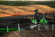 Motor Trail Mini Kawasaki KX65 2025, Rancangan Khusus Untuk Para Pembalap Muda