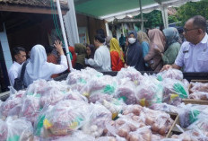 Warga Gisel Serbu Pasar Murah: Harga Sembako Disubsidi untuk Ringankan Ekonomi Rakyat