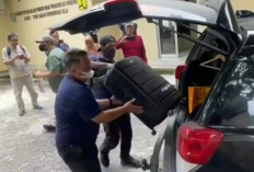 KPK Gerebek Kantor PUPR OKU, Empat Koper Diduga Berisi Bukti Suap
