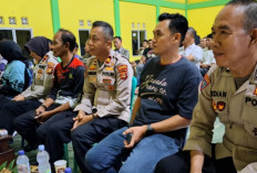 Wakapolres Prabumulih Ajak Warga Sidogede Nobar Piala Dunia 2026, Suasana Hangat Penuh Kebersamaan