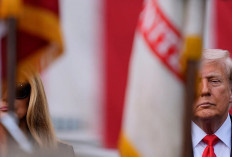 Trump Desak NATO Hentikan Impor Minyak Rusia & Kenakan Tarif Besar ke China