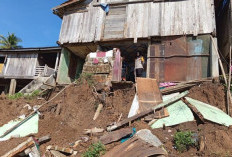 Tanah Longsor di OKU, Satu Rumah Warga Terancam Ambruk