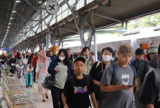 Arus Balik Libur Panjang, Penjualan Tiket Kereta Api Capai 96 Persen
