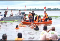 Bidar yang Dinaiki Bupati Ogan Ilir Terbalik di Sungai Kelekar, Begini Kondisinya !