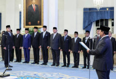 Prabowo Resmi Lantik Erick Thohir Jadi Menpora, Djamari Chaniago Jadi Menkopolkam