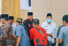 Shalat Jumat di Islamic Center, Wako Cak Arlan: Ini Rumah Allah, Kita Makmurkan Bersama