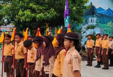 SDN 28 Prabumulih Tanamkan Semangat Kebersamaan dan Kedisiplinan Melaui Perkemahan