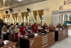 Pertemuan MGMP Bahasa Indonesia se-Kota Prabumulih Bahas Strategi Pembelajaran Mendalam
