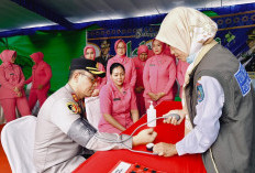 Dukung Personel Jaga Arus Mudik, Kapolres Prabumulih Bagikan Tali Asih