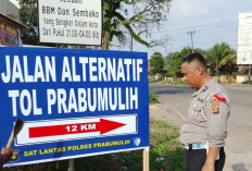 Dukung Kelancaran Mudik, Polres Prabumulih Pasang Papan Petunjuk di Titik Strategis