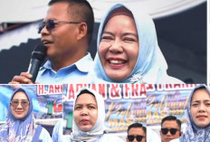 Cak Arlan Cawako Prabumulih Pamer Empat Istri saat Kampanye