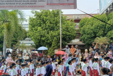 Hitam Putih Kelabu Itu Warna Kulitnya, Yel Yel SD Negeri 83 Prabumulih Heboh