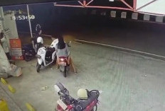 Sejoli Terekam CCTV Curi HP dari Motor di Minimarket Lubuklinggau