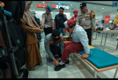 Aksi Humanis Polsek RKT, Bocah SD di Prabumulih Dibawa Ke Mall: Dibelikan Seragam - Sepatu Baru